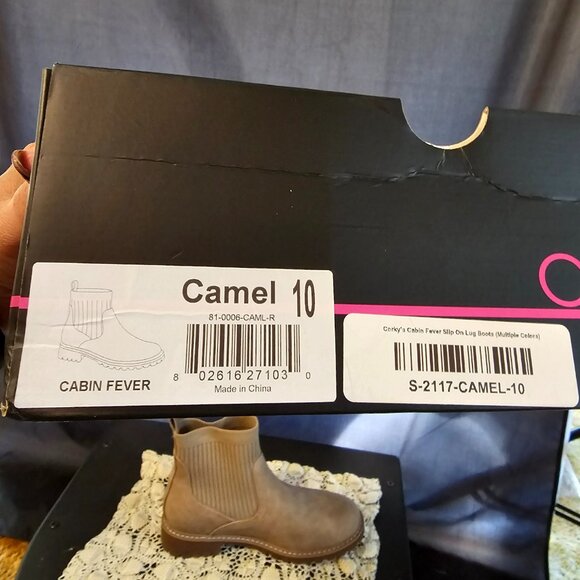 Corky's Cabin Fever camel slip on boots. NIB Size 10 - Picture 9 of 9